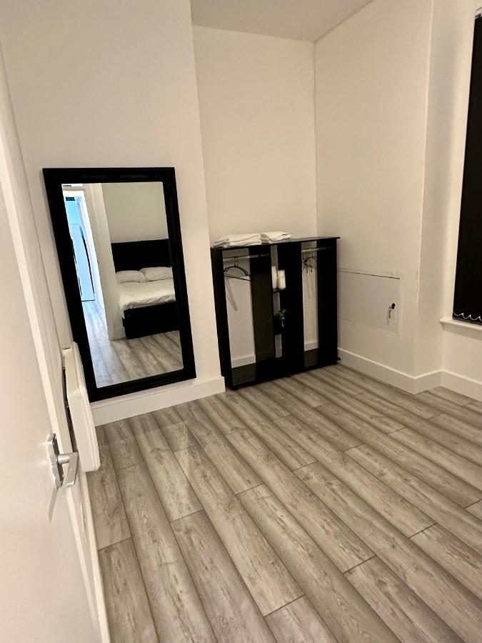 Luton Town Centre Apartment Exteriör bild