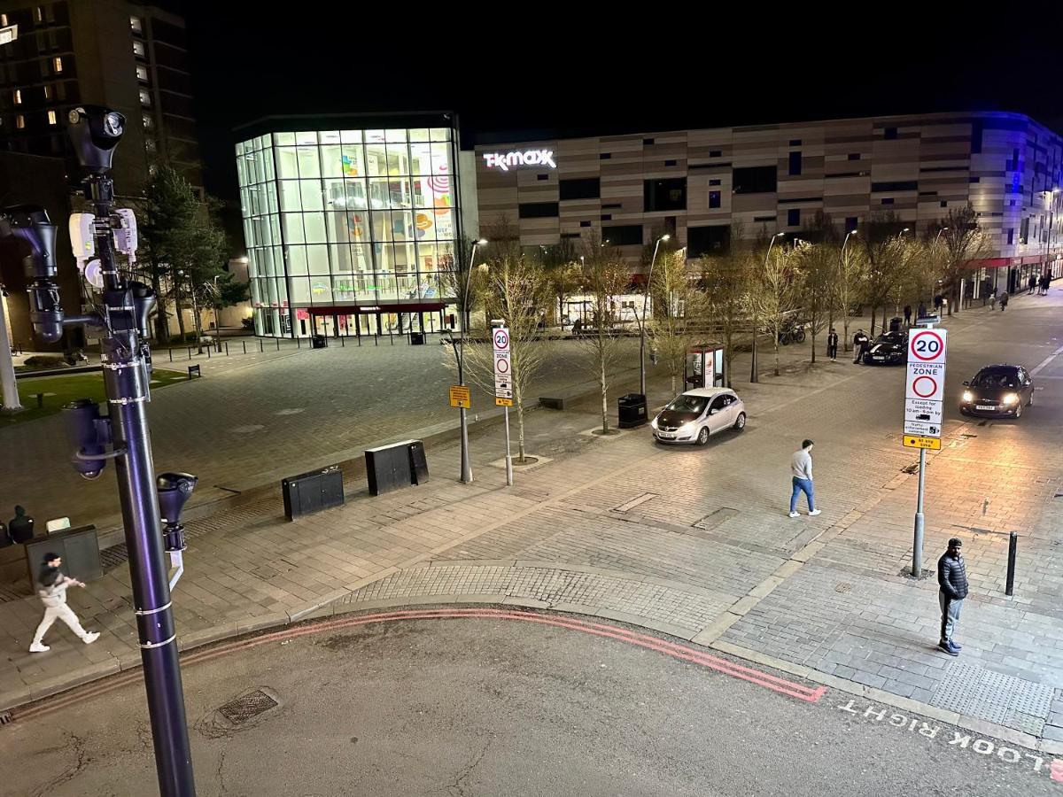 Luton Town Centre Apartment Exteriör bild