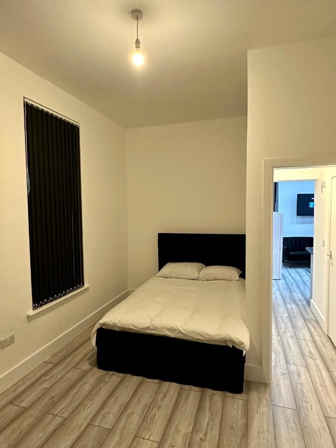 Luton Town Centre Apartment Exteriör bild
